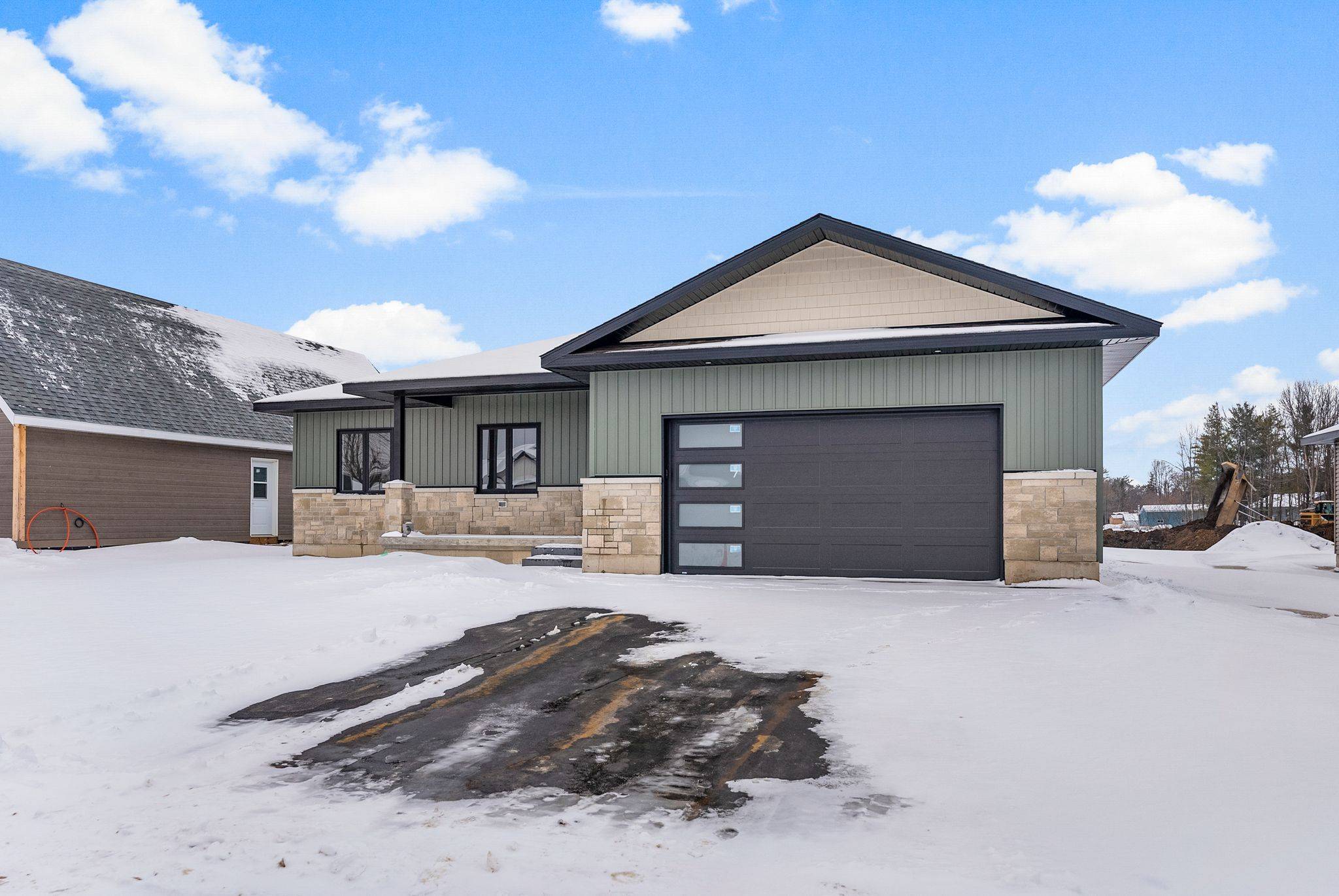 Whitewater Region, ON K0J 1K0,22 Bamagillia ST