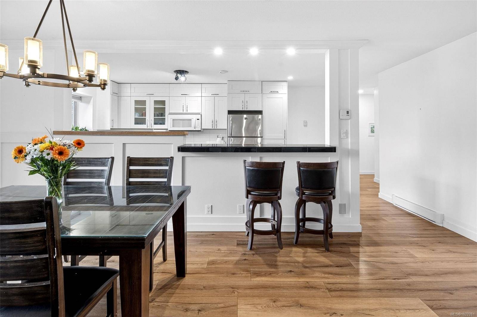 Saanich, BC V8N 3B1,3990 Bow Rd