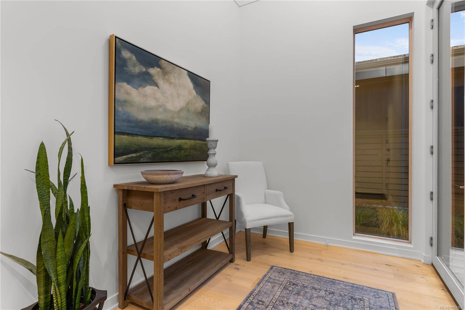 Sidney, BC V8L 2N8,10383 Allbay Rd