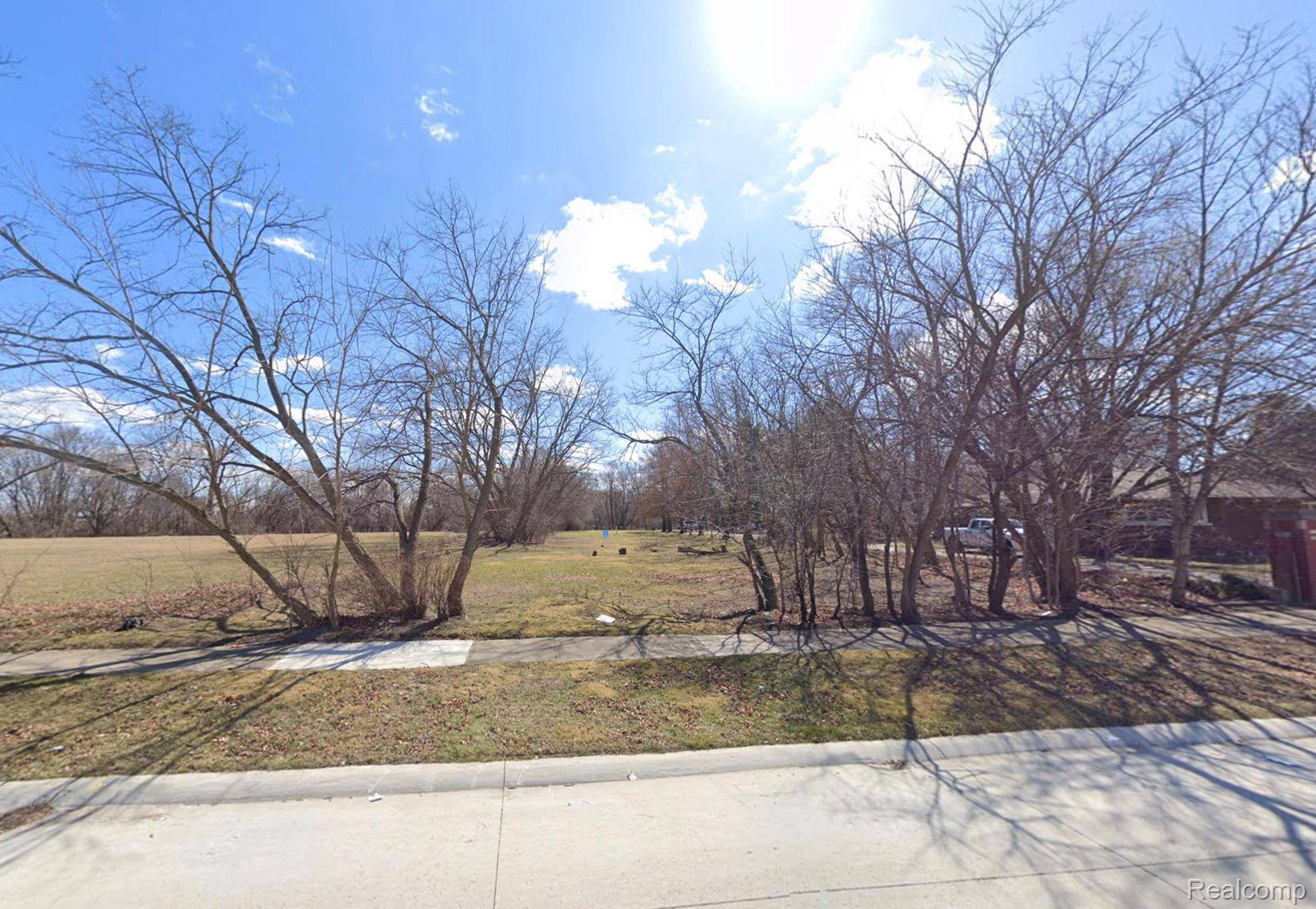 Sterling Heights, MI 48310,5576 Northlawn DR