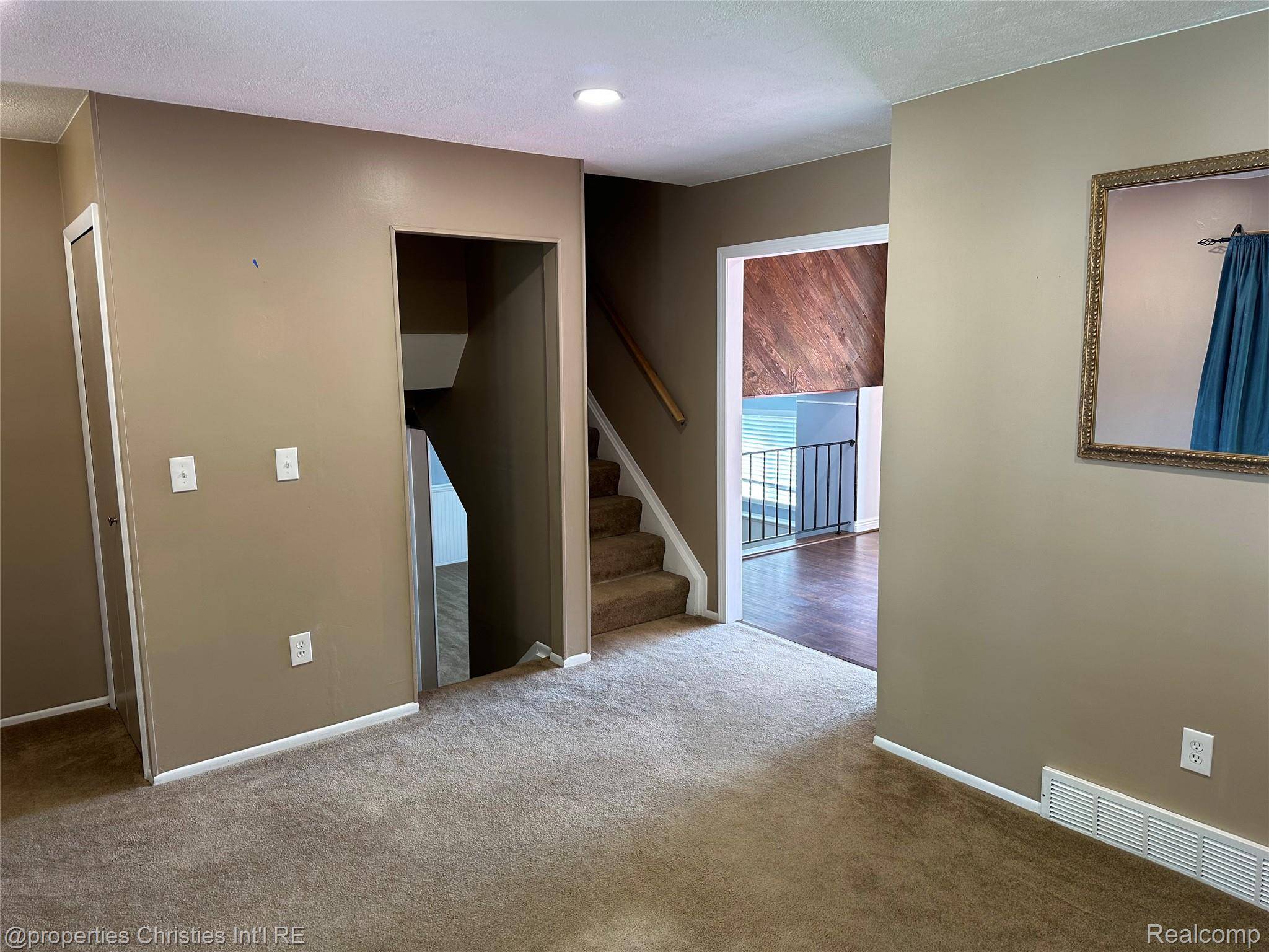 Berkley, MI 48072,3461 Thomas AVE