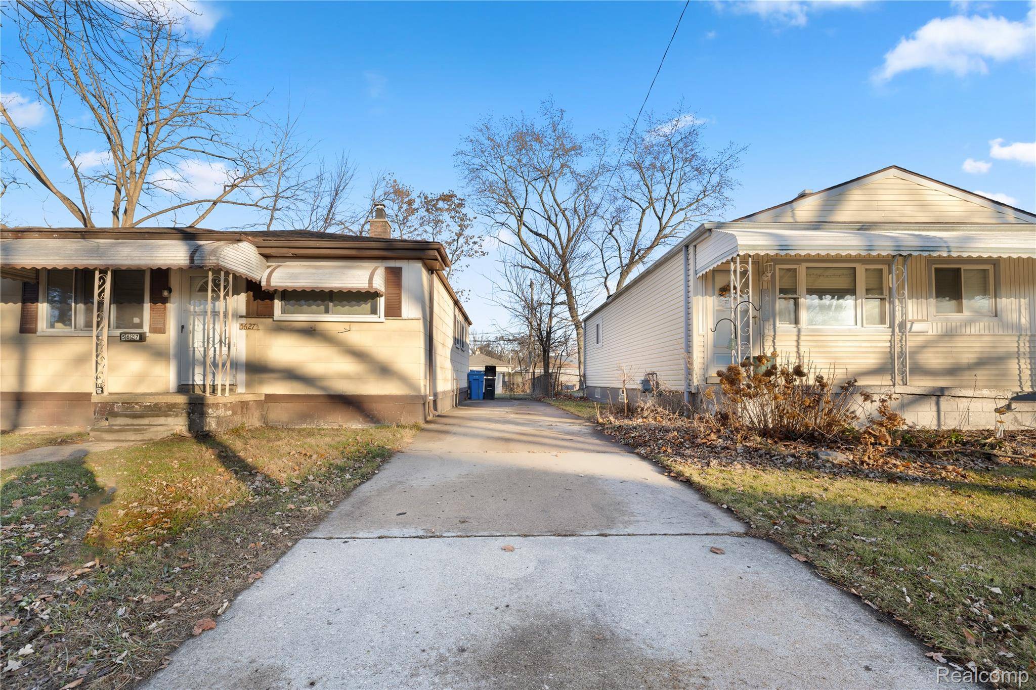 Dearborn Heights, MI 48125,5627 Gertrude ST