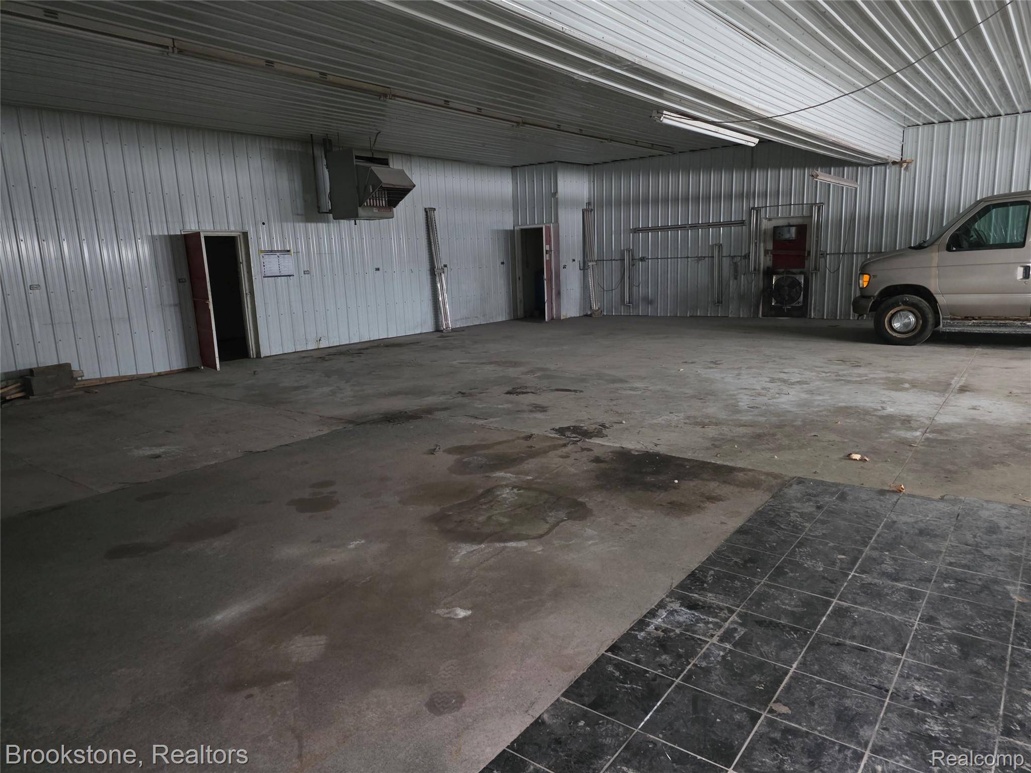 7435 N Dort HWY, Genesee Charter Township, MI 48458