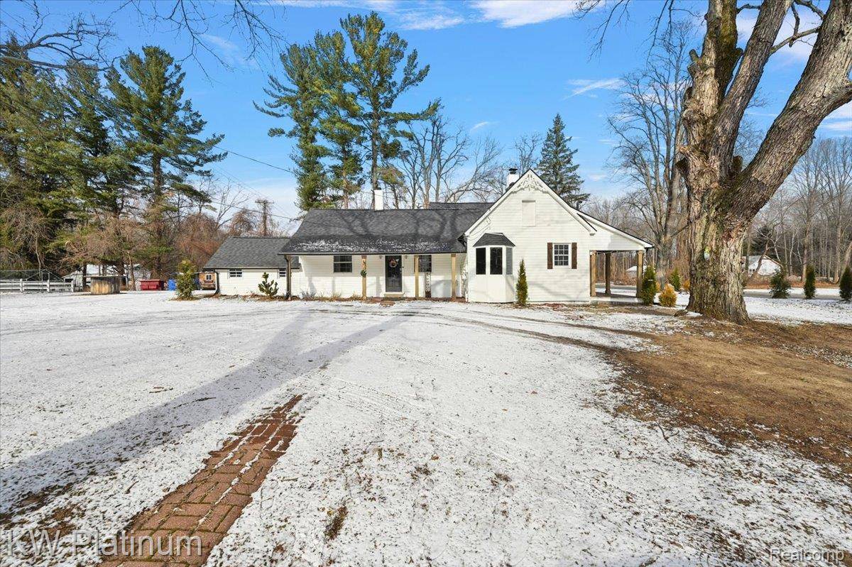 Clay, MI 48001,8658 Marsh RD