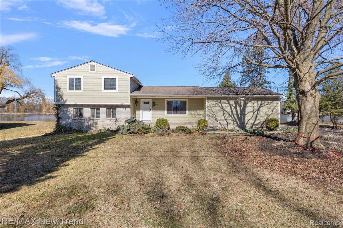 White Lake, MI 48383,7135 CAPRI DR