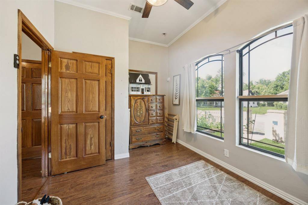 Sherman, TX 75090,1007 N Cleveland Avenue