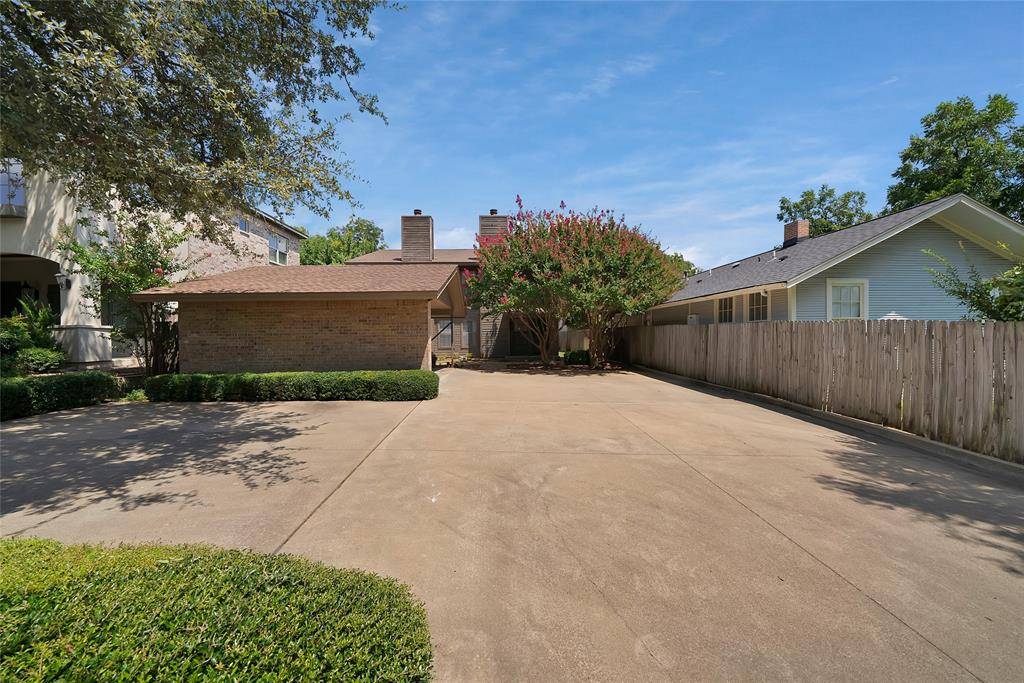 Fort Worth, TX 76107,2415 Sanguinet Street