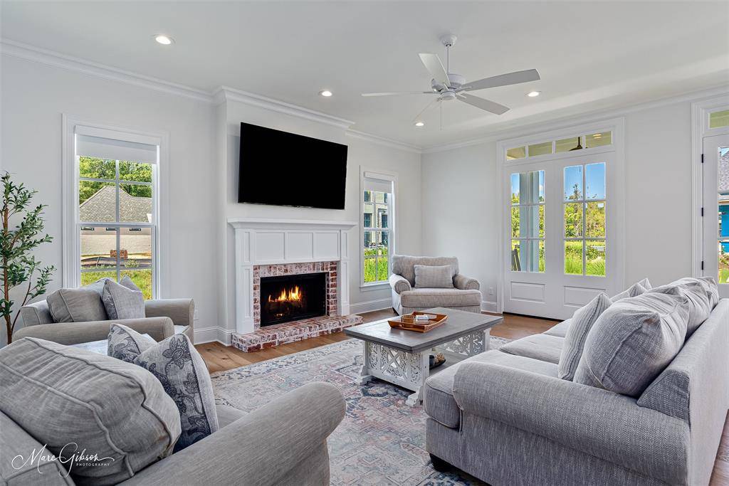 Shreveport, LA 71106,2108 Pecan Square Avenue