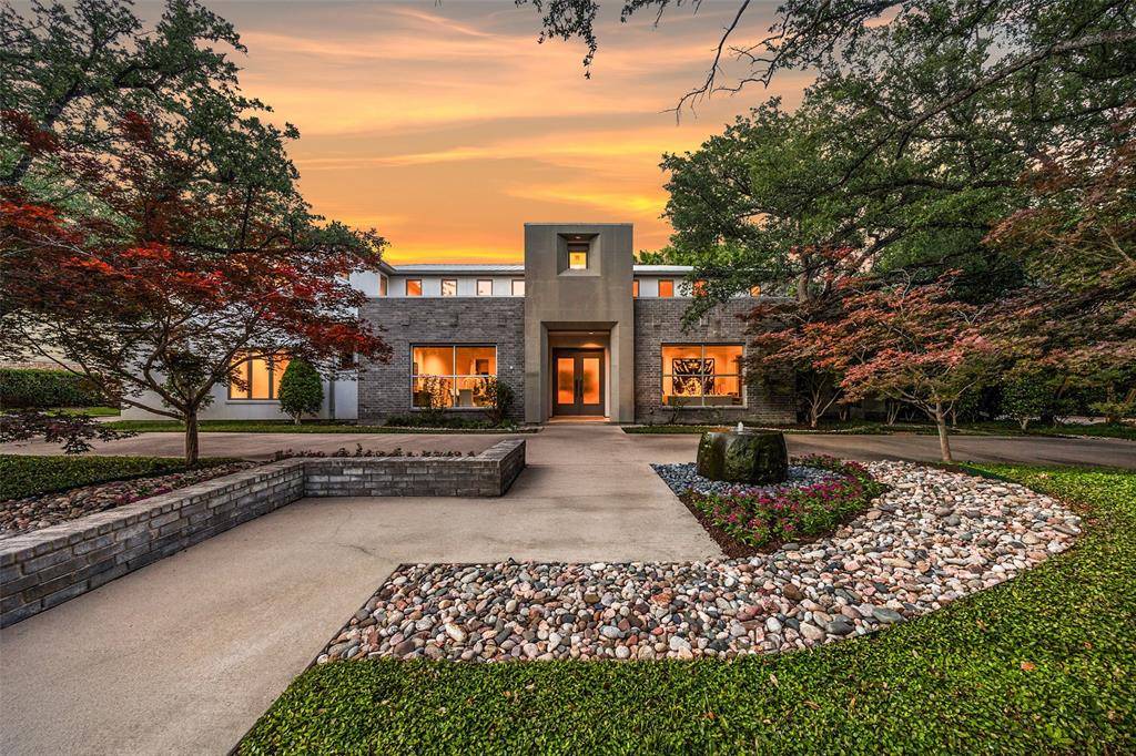 Dallas, TX 75248,6007 Club Oaks Drive