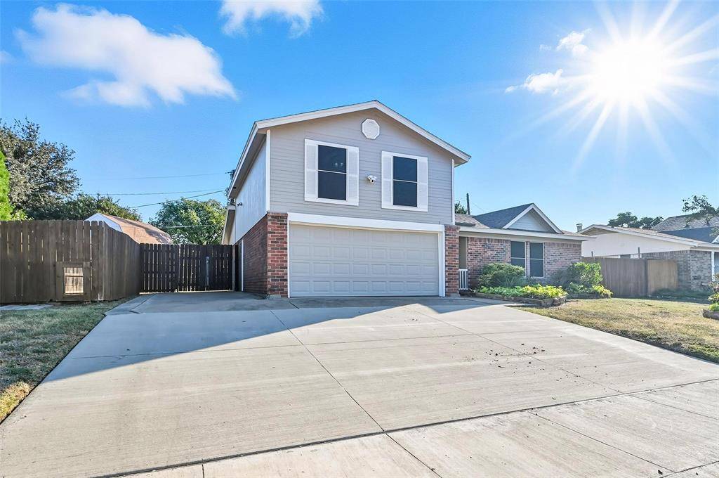 Watauga, TX 76148,6604 Whitley Road