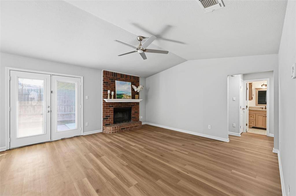 Watauga, TX 76148,6604 Whitley Road