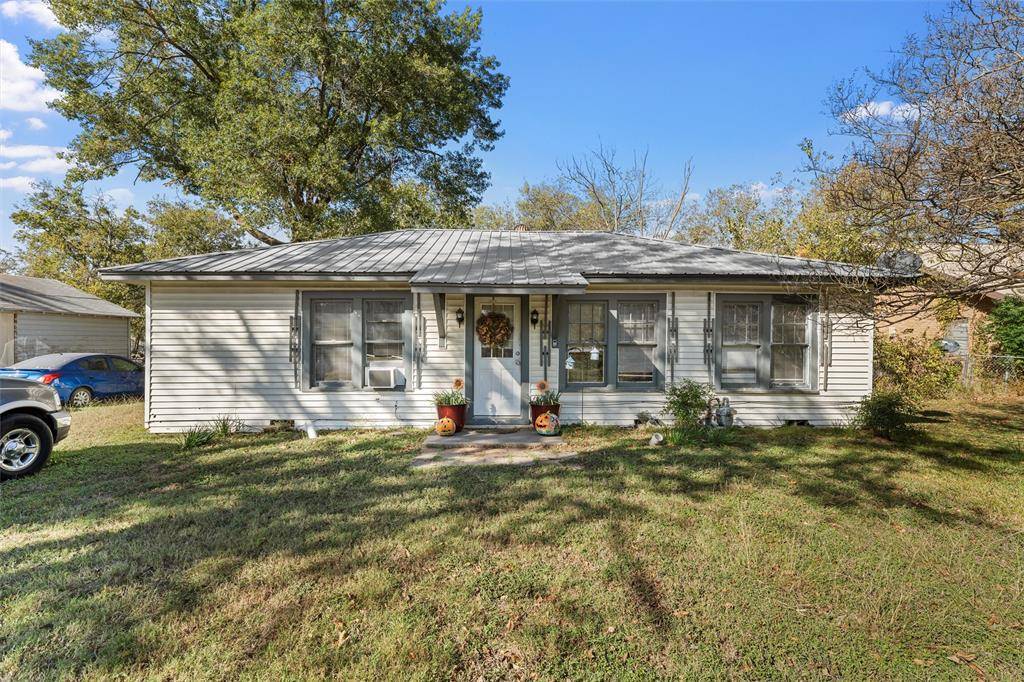 Wortham, TX 76693,403 N 5th Street