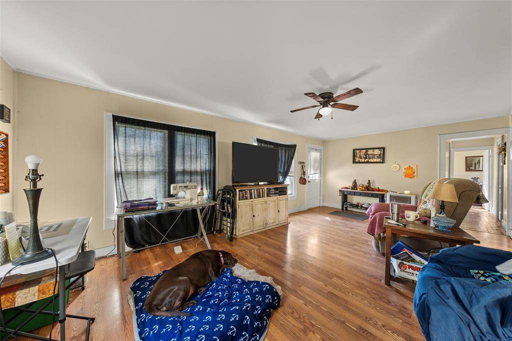 Wortham, TX 76693,403 N 5th Street