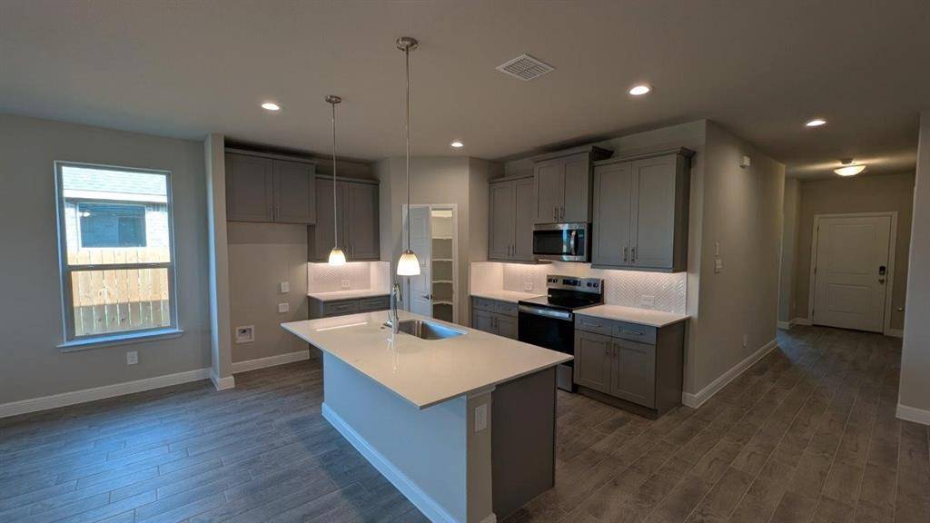 Granbury, TX 76048,1245 BELTWAY Lane