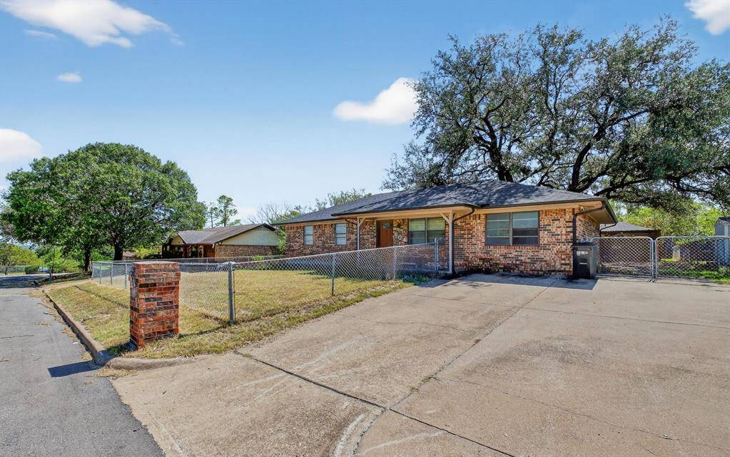 Weatherford, TX 76086,604 Fegan Street