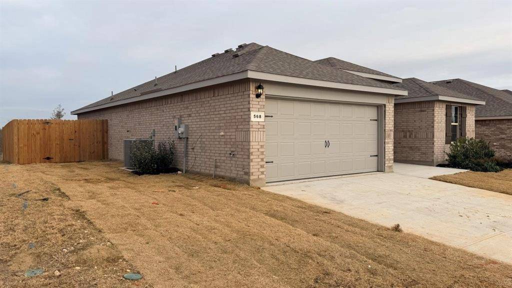 Cleburne, TX 76033,568 MARSH Street