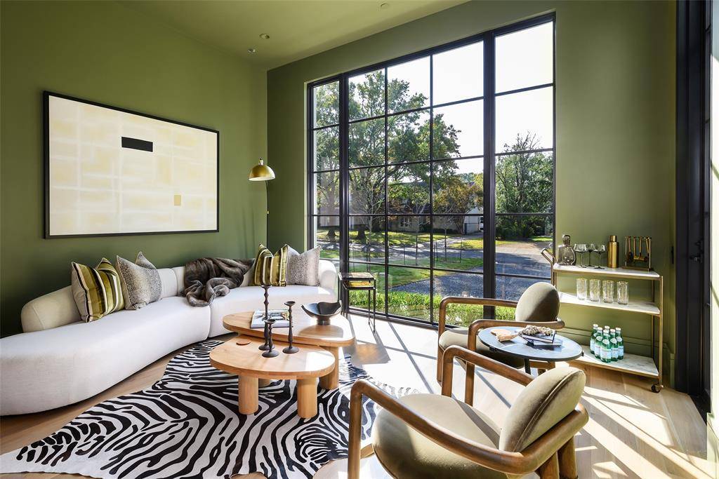 Dallas, TX 75229,4407 San Gabriel Drive