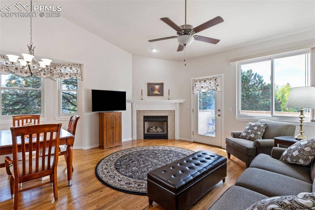 Colorado Springs, CO 80920,2066 Summerset DR