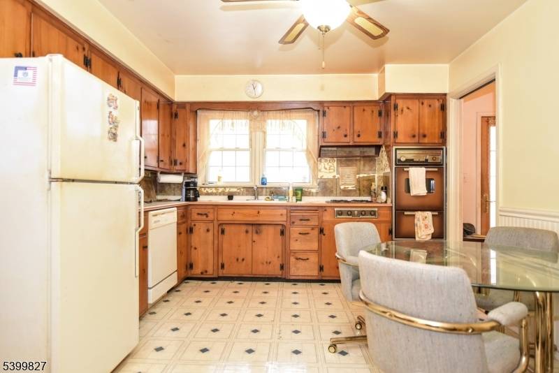 Waldwick Boro, NJ 07463,61 Mackay Ave