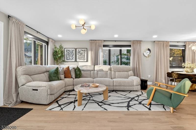 Edison Twp., NJ 08837,162 Brower Ave