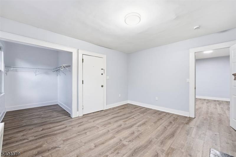 Newark City, NJ 07106,28 Monticello Ave