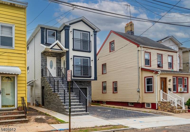 Elizabeth City, NJ 07201,840 Martin St