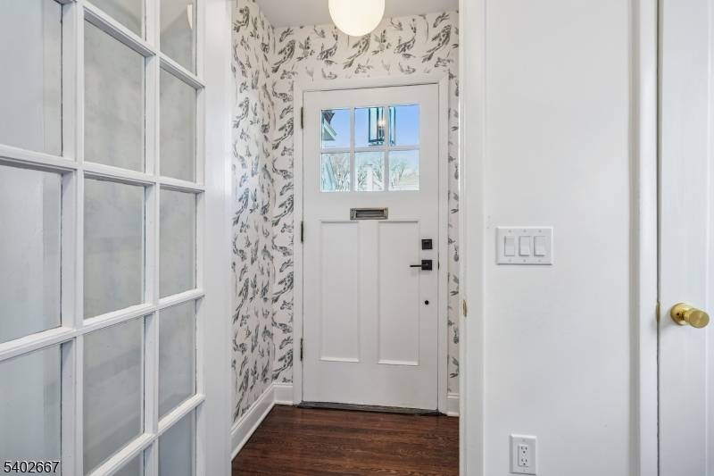 South Orange Village Twp., NJ 07079,184 W Fairview Ave