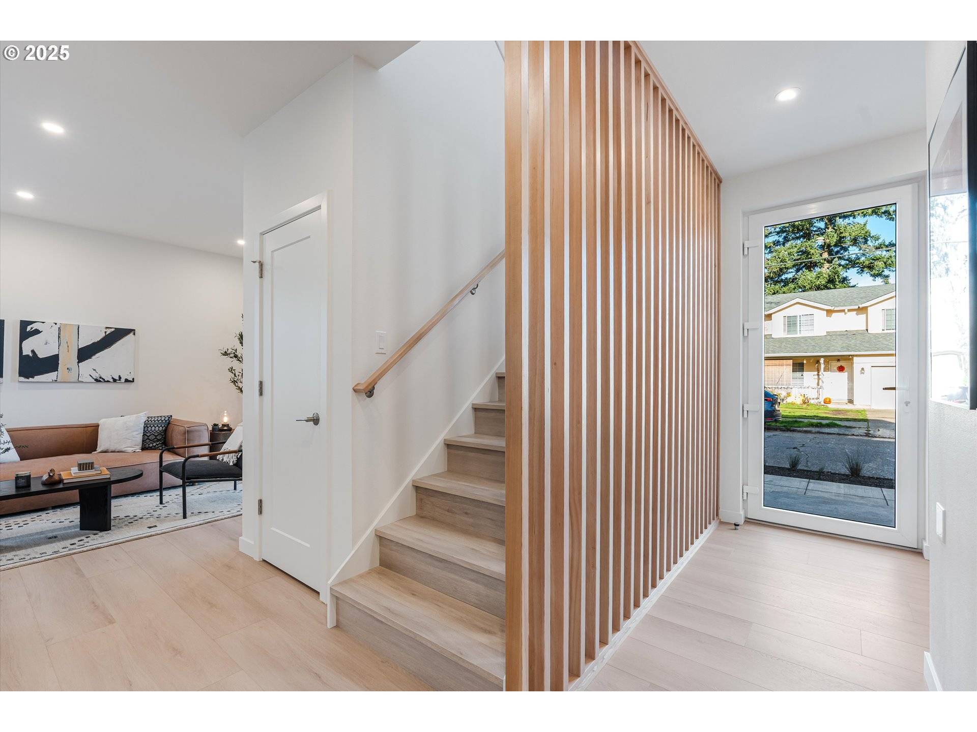 Portland, OR 97206,5484 SE Boise ST #8