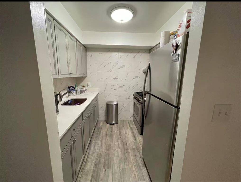 Bronx, NY 10460,947 East 181st ST