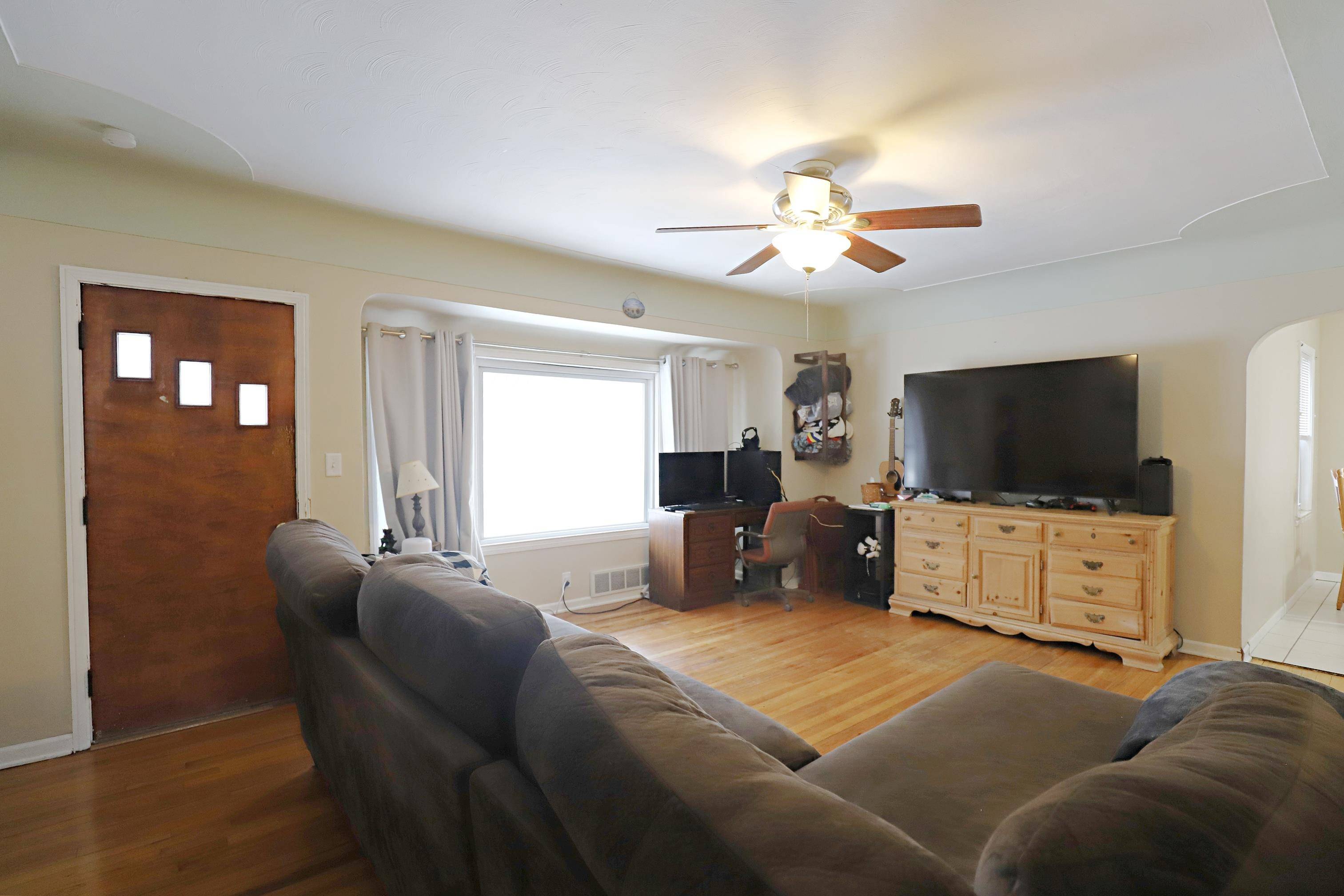 Clio, MI 48420,2242 W Lake RD