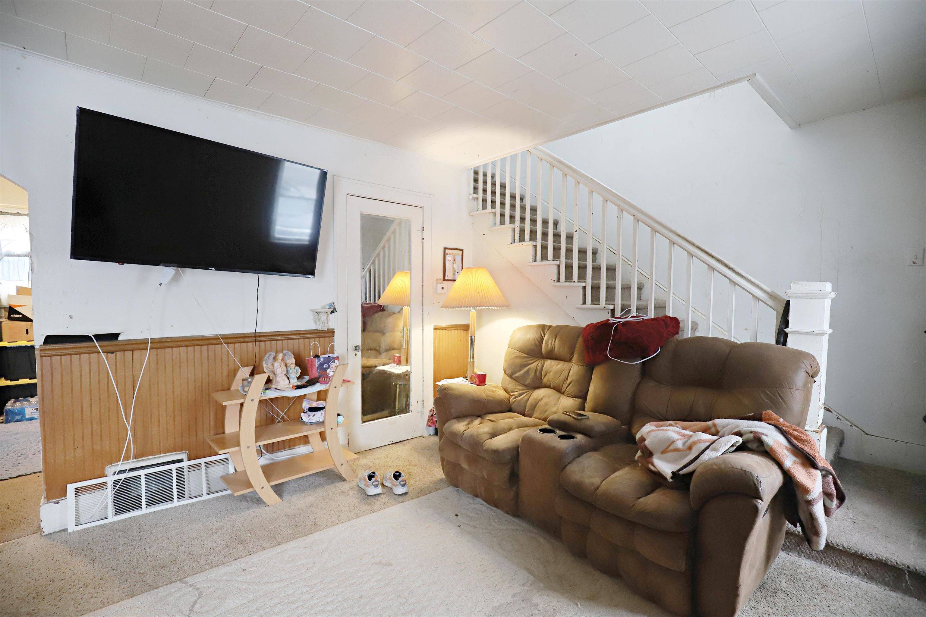 Montrose, MI 48457,245 N Saginaw ST