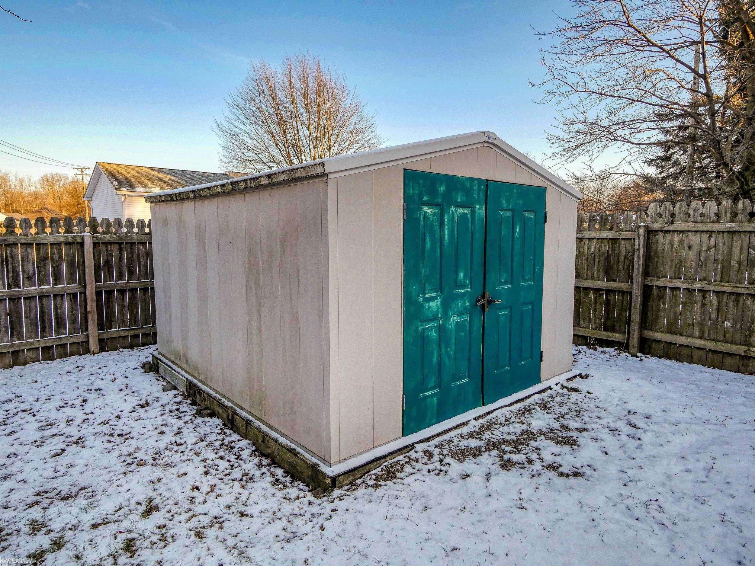 Marysville, MI 48040,1207 Colorado ST