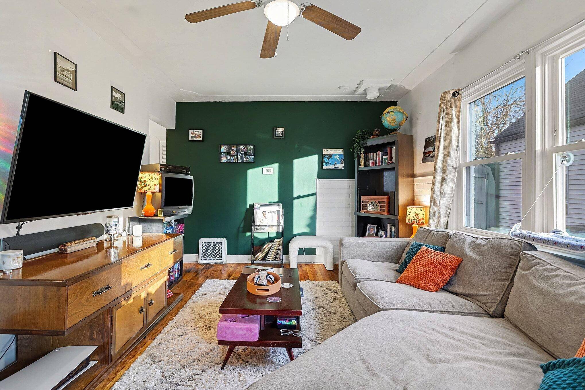 Battle Creek, MI 49015,68 Pleasant AVE