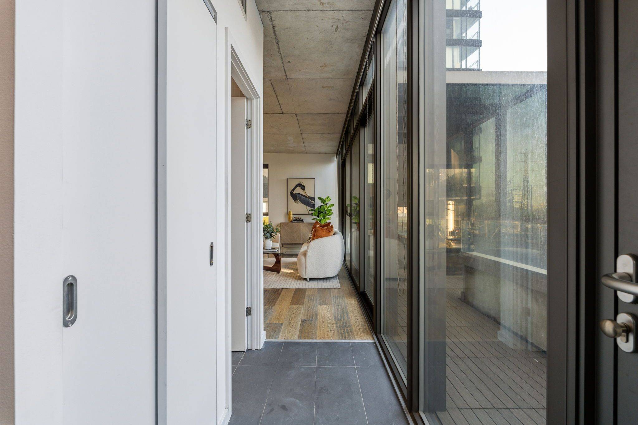 Toronto C08, ON M5A 0H4,32 Trolley CRES #201