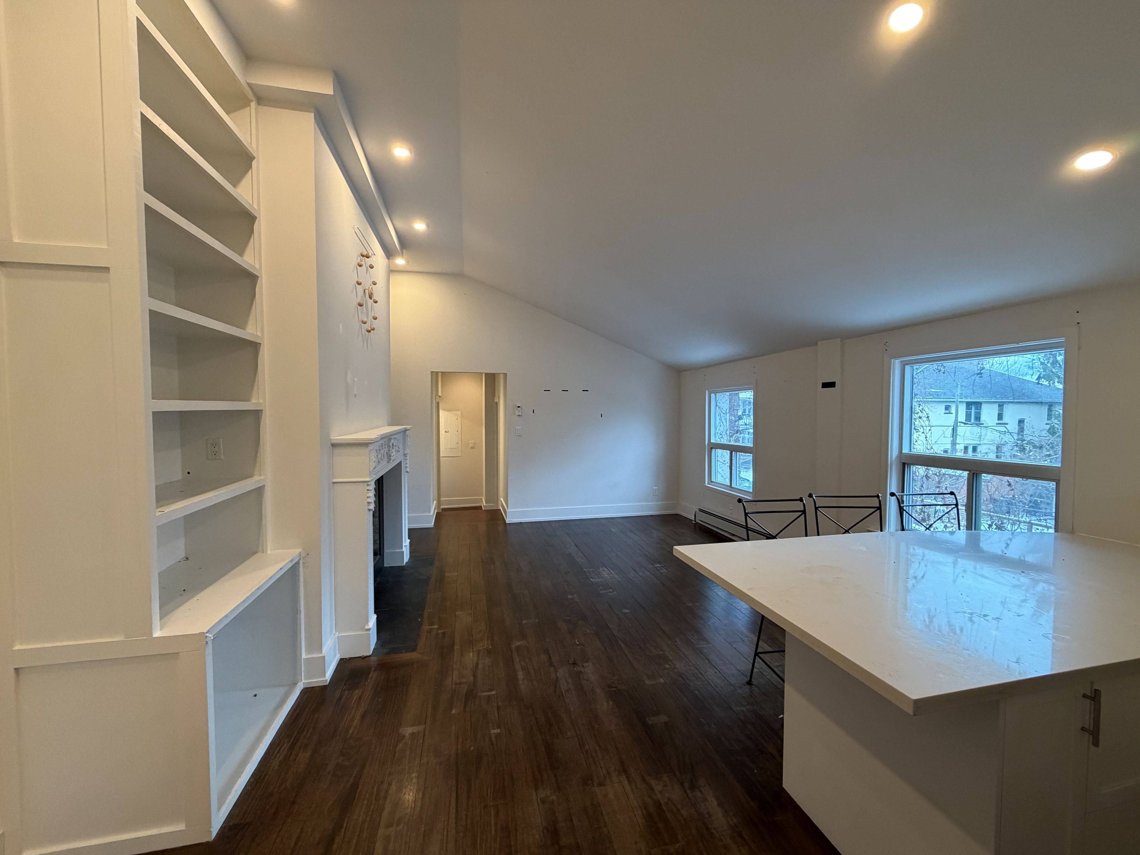 Toronto E02, ON M4E 2X5,43 Glen Manor DR #Upper