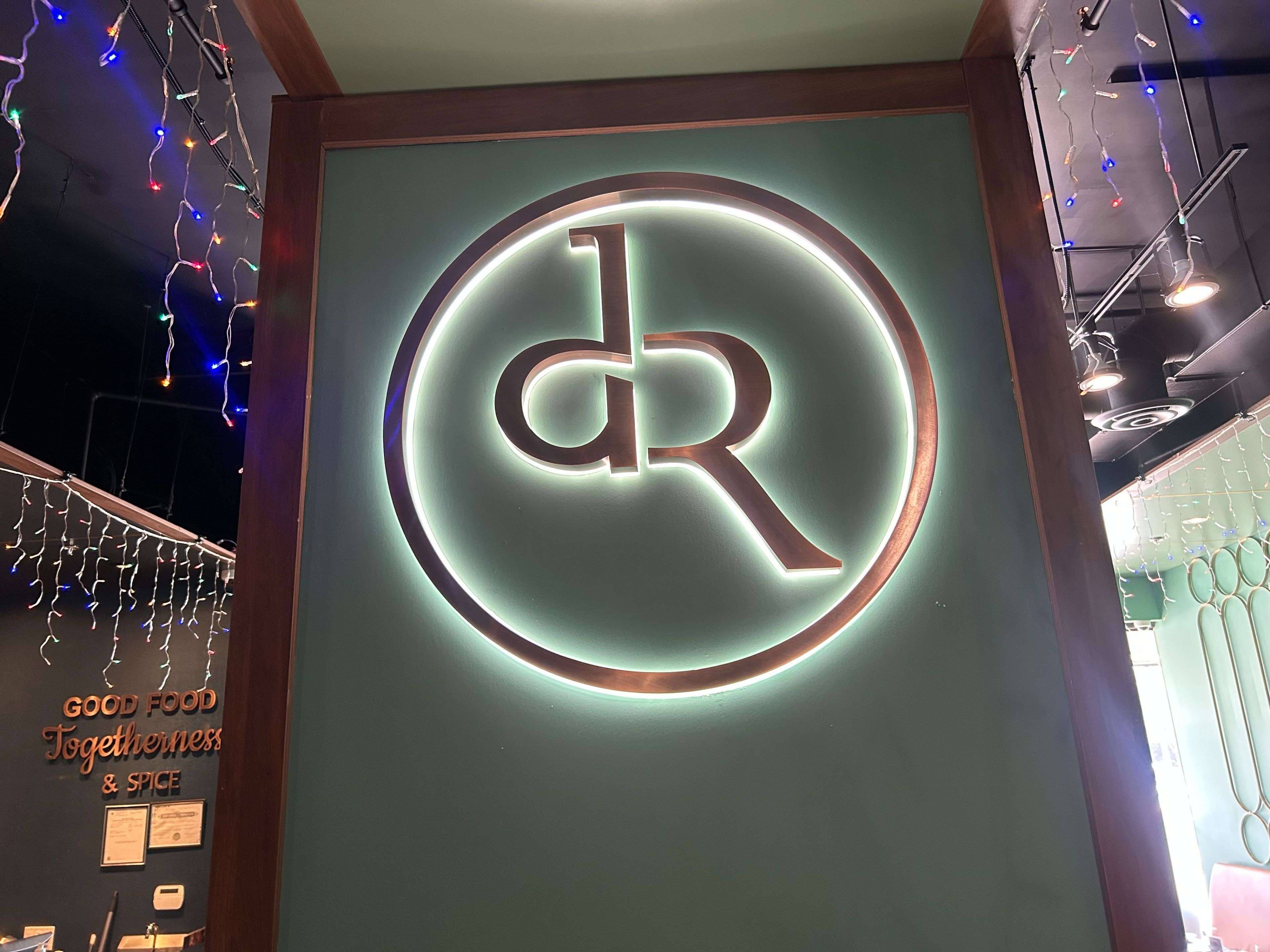 Pickering, ON L1V 1C1,1450 Kingston RD #11