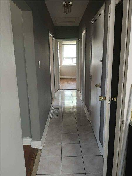 Toronto E08, ON M1J 1Z7,19 Savarin ST