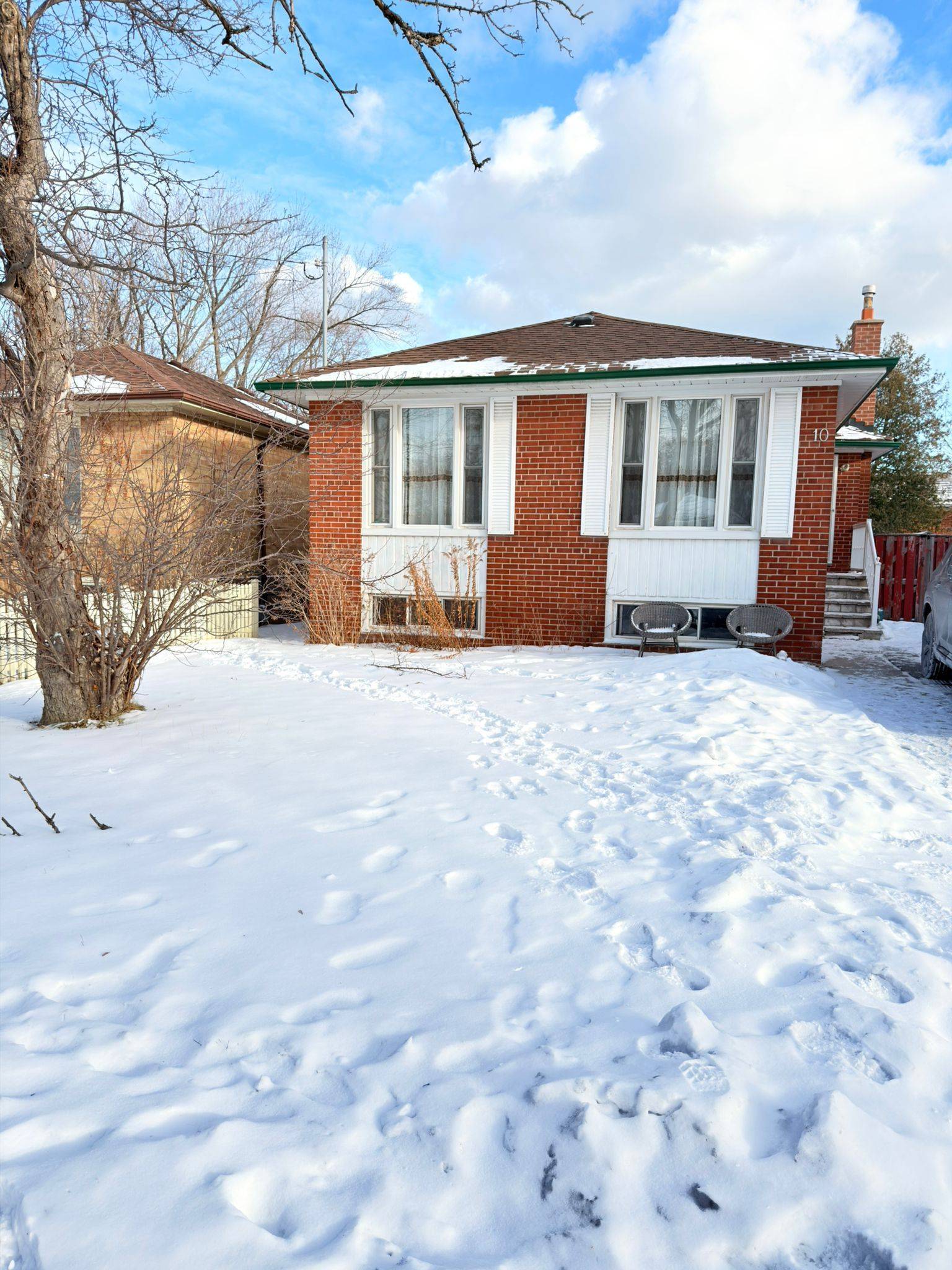 Toronto E08, ON M1K 4S2,10 Citadel DR