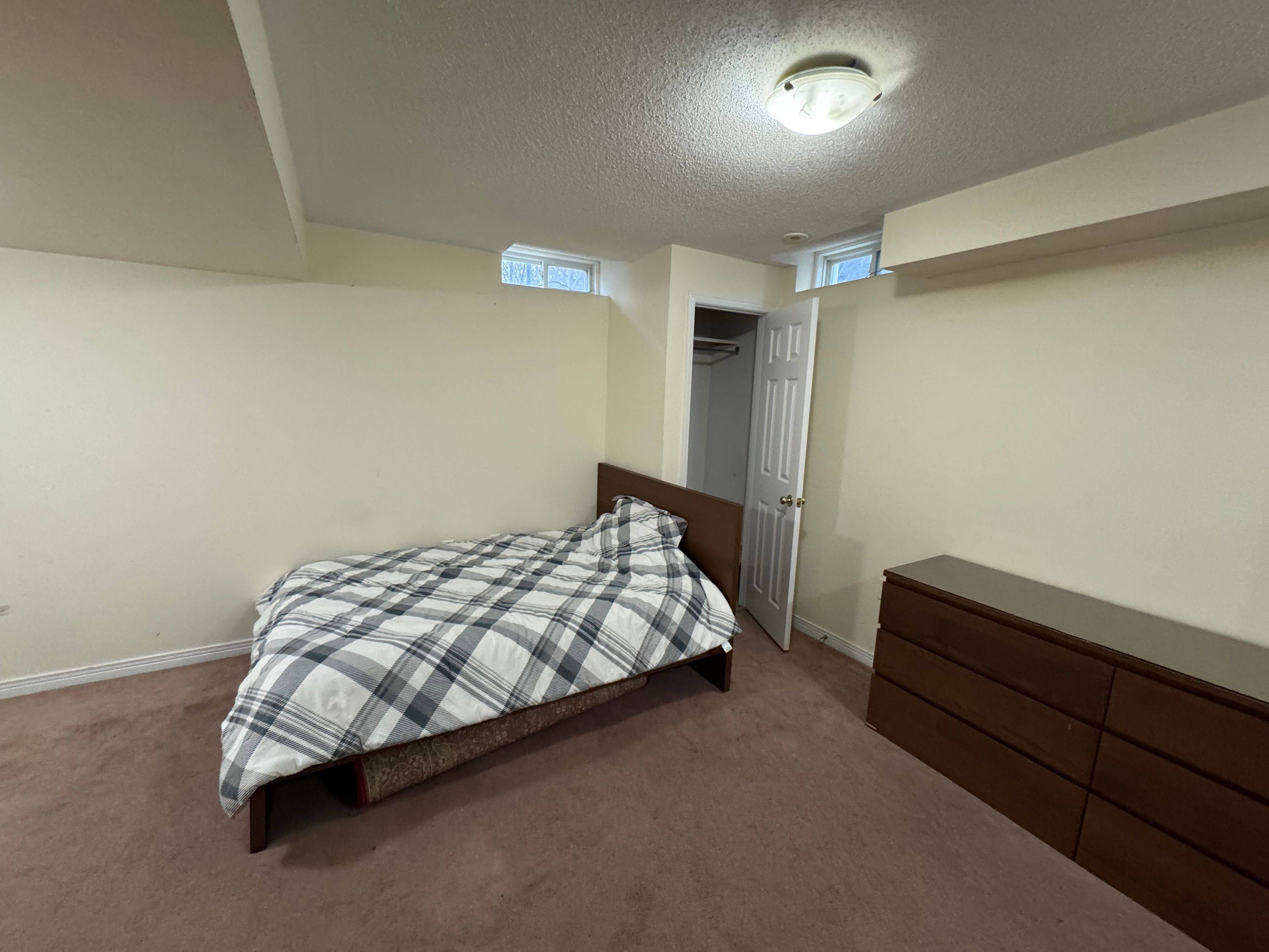 Toronto E04, ON M1L 0A4,99 Pilkington DR #BSMT