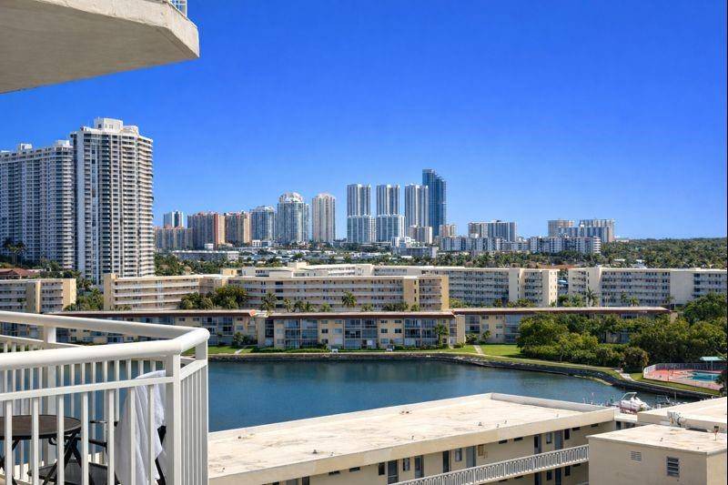 Aventura, FL 33160,18031 Biscayne Blvd #1104