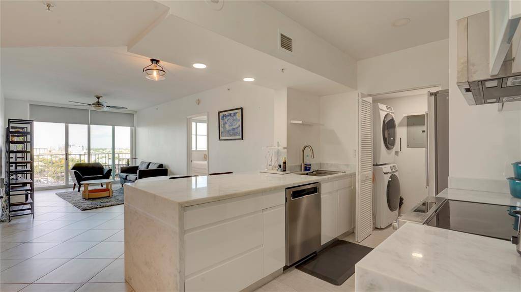 Fort Lauderdale, FL 33308,3020 NE 32nd Ave #904