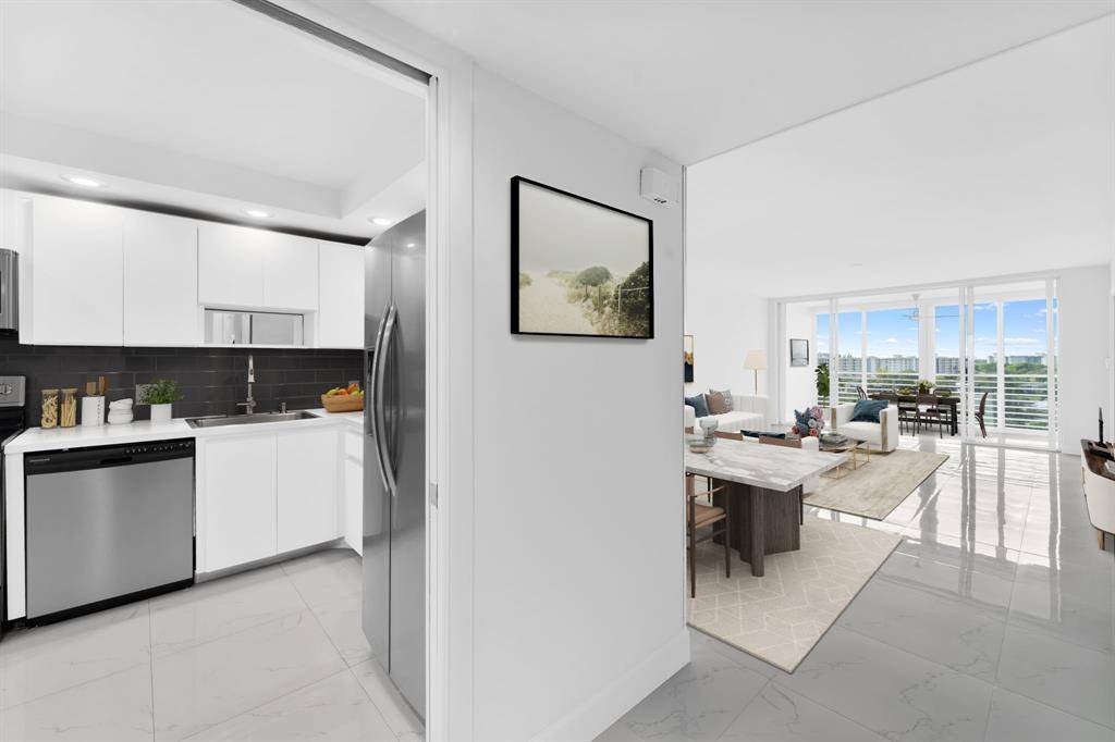 Pompano Beach, FL 33069,3010 N Course Dr #911