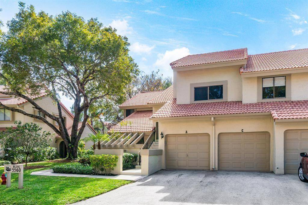 Boca Raton, FL 33486,5560 Coach House Cir #C
