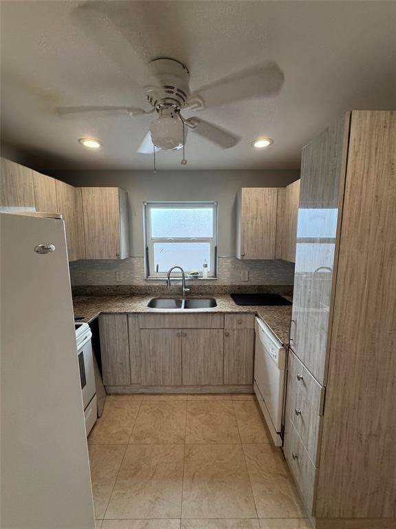 Pompano Beach, FL 33064,1150 E Sample Rd #101