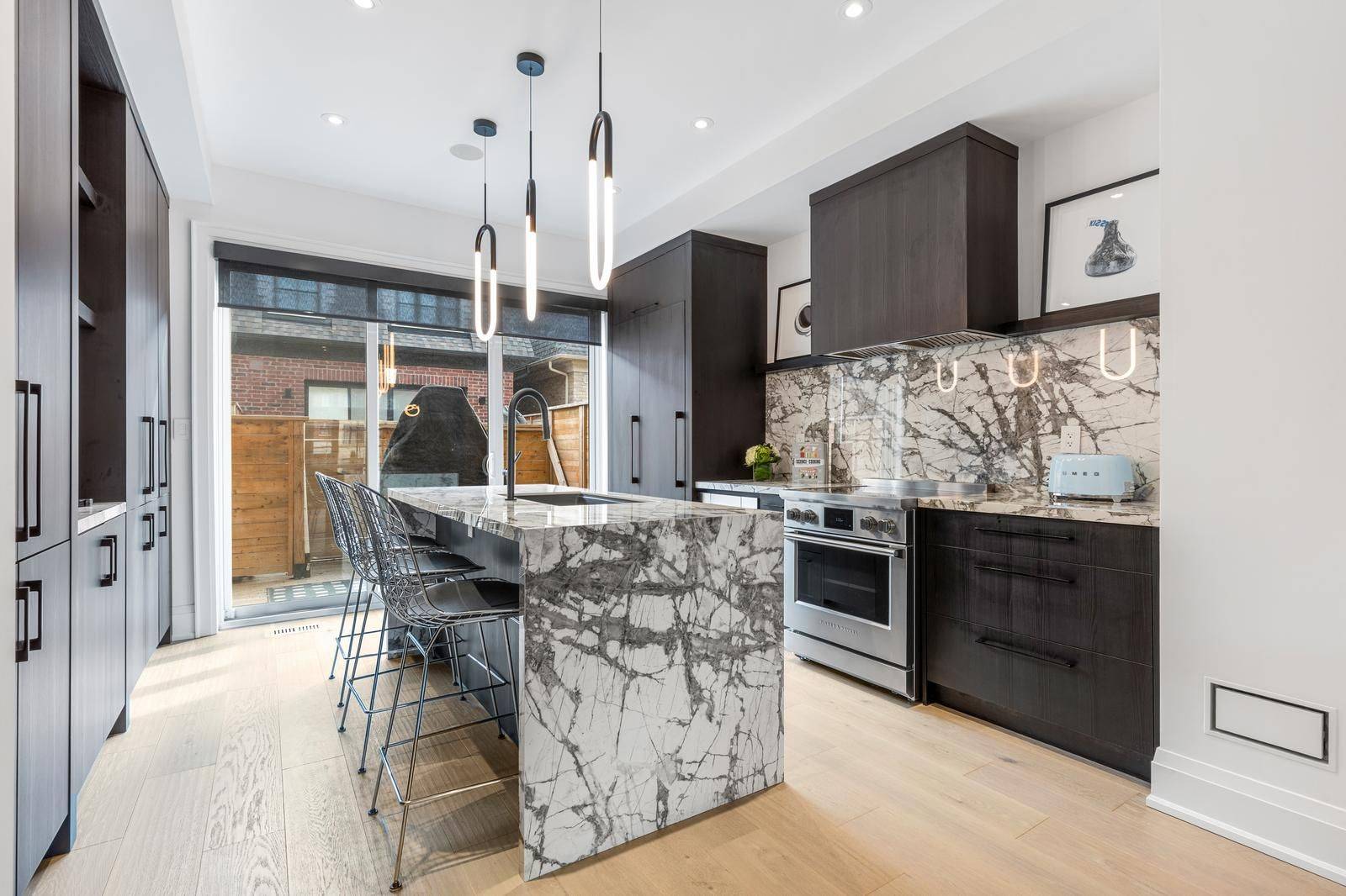 Mississauga, ON L5M 2P6,10 Lunar CRES #24