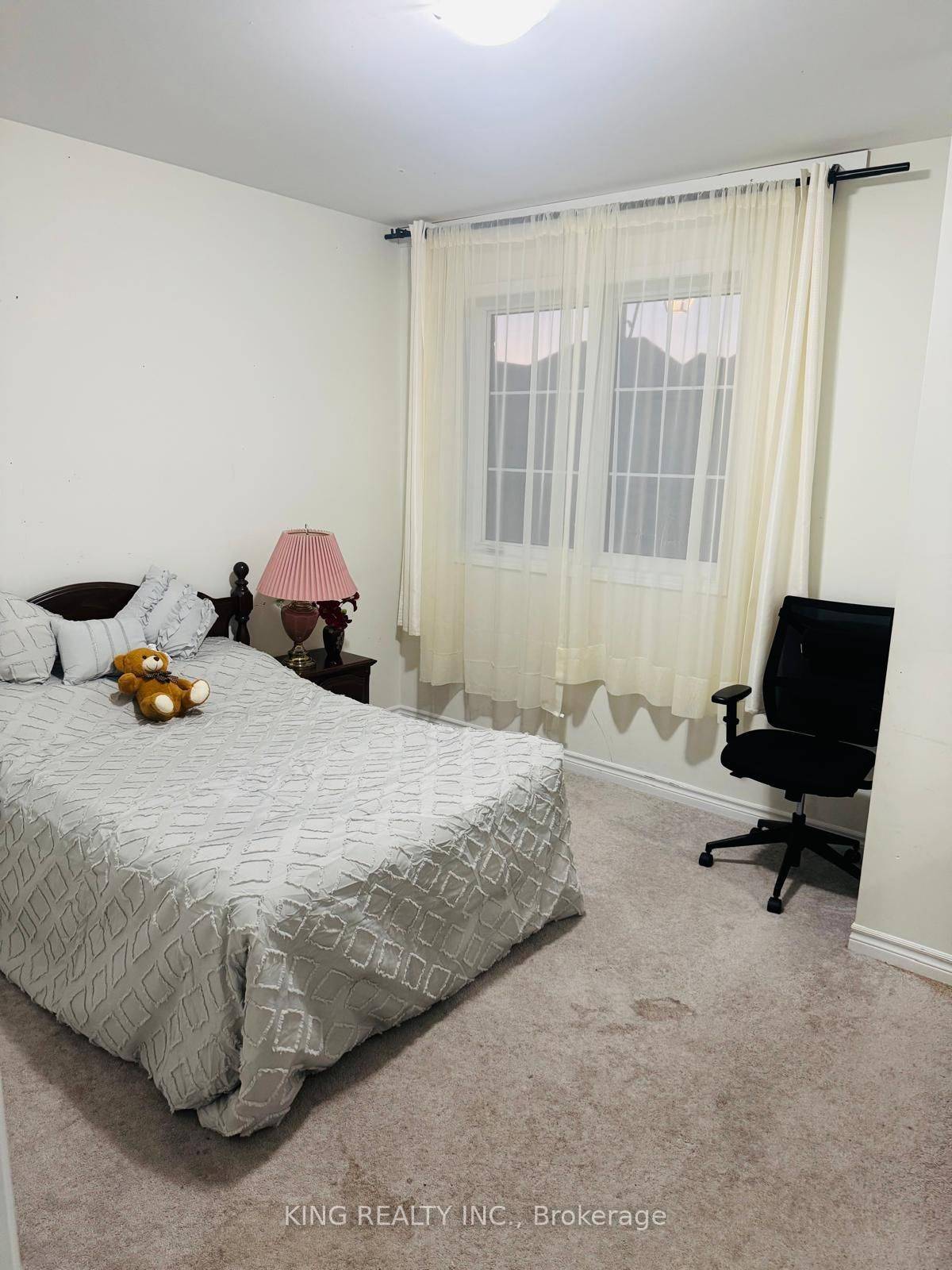 Caledon, ON L7C 4J2,51 Eberly Woods DR