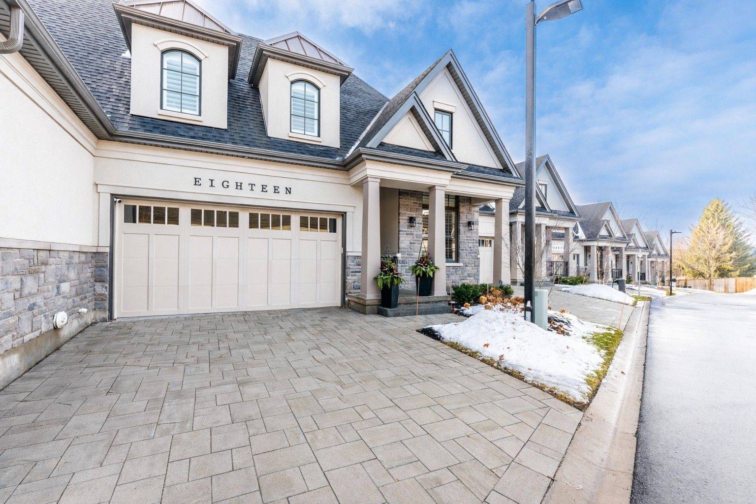 Pelham, ON L0S 1E0,190 CANBORO RD #18