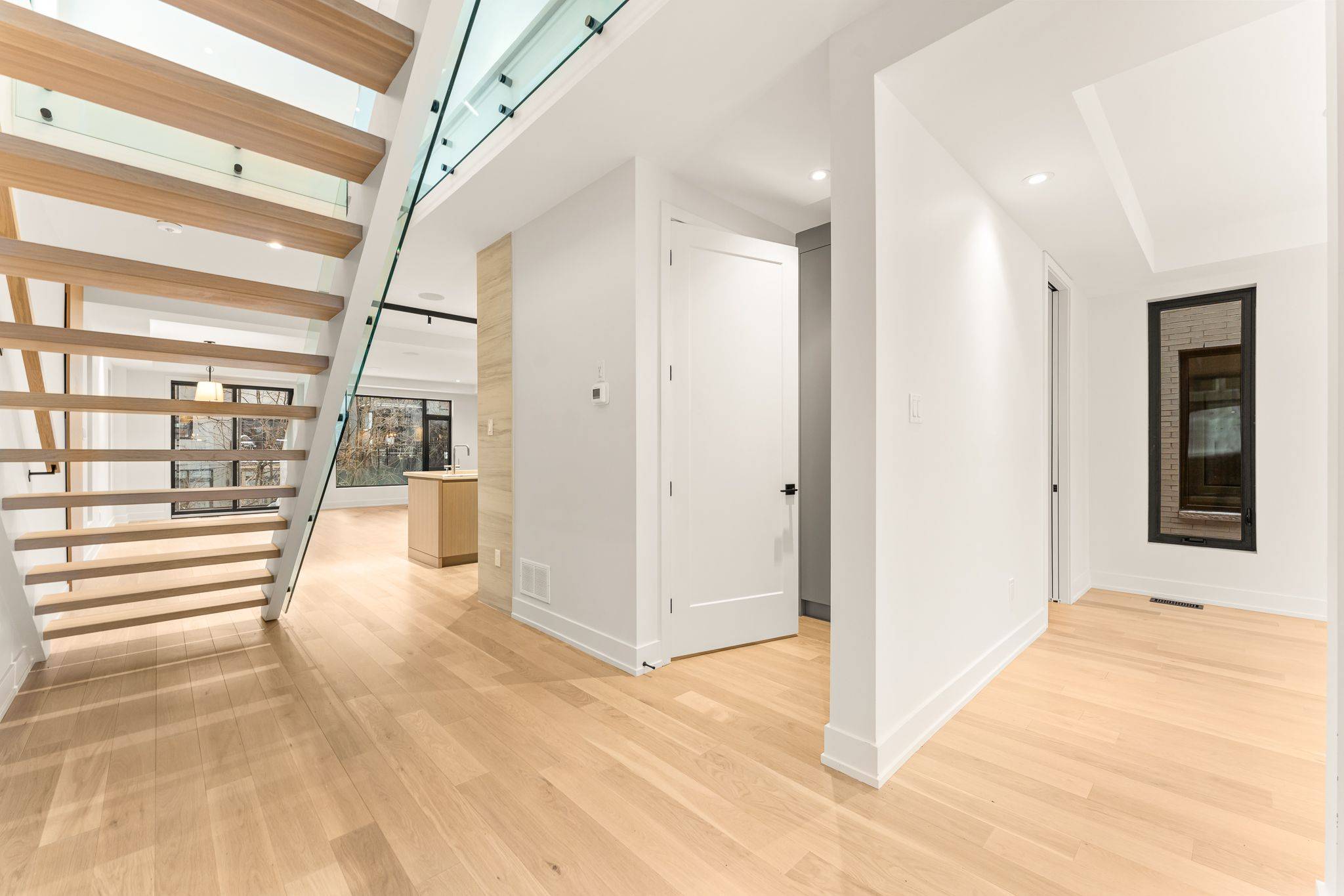 Westboro - Hampton Park, ON K1Z 6R1,304 Selby AVE