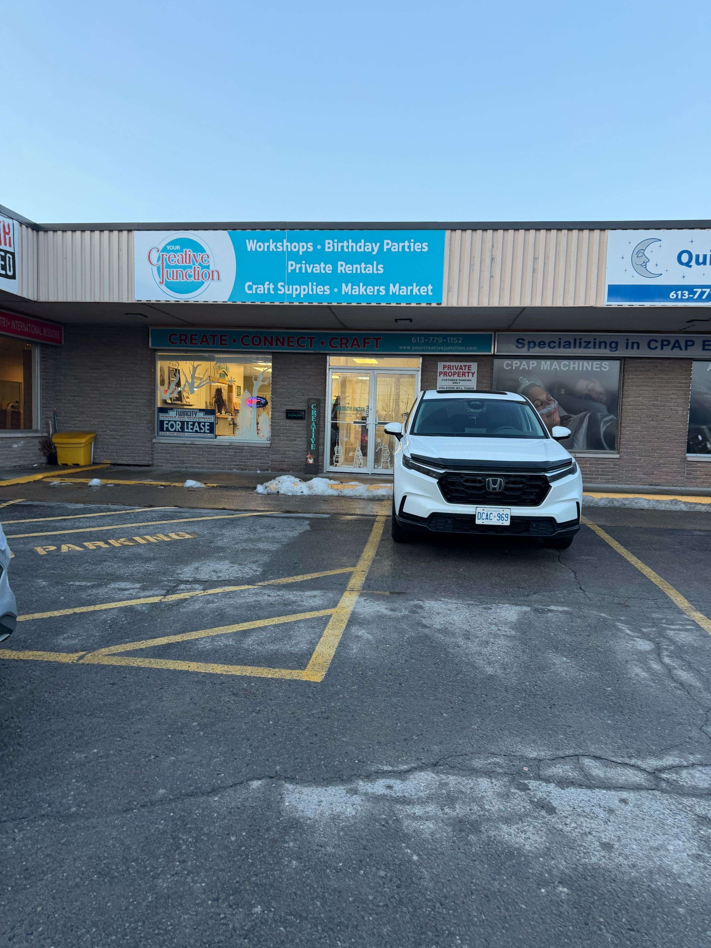 Belleville, ON K8P 1B7,444 Dundas ST W #4