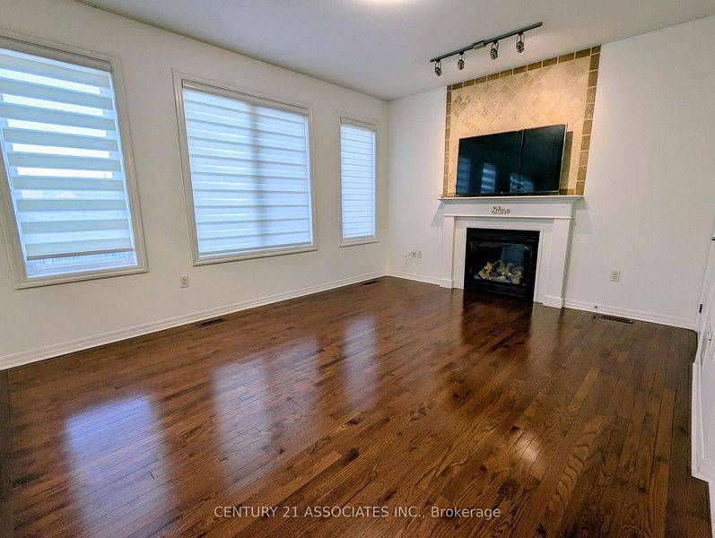 Hamilton, ON L8E 0C6,177 Montreal CIR